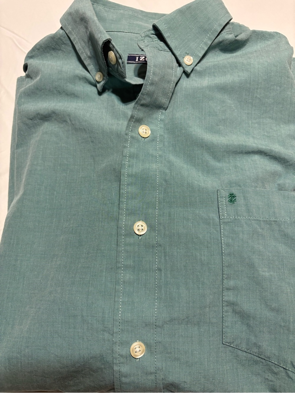 Izod Men's Pale Green Long Sleeve Button-Down Shirt Size L